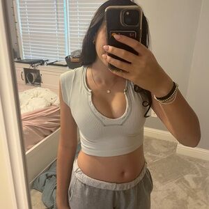 urban outfitters crop top